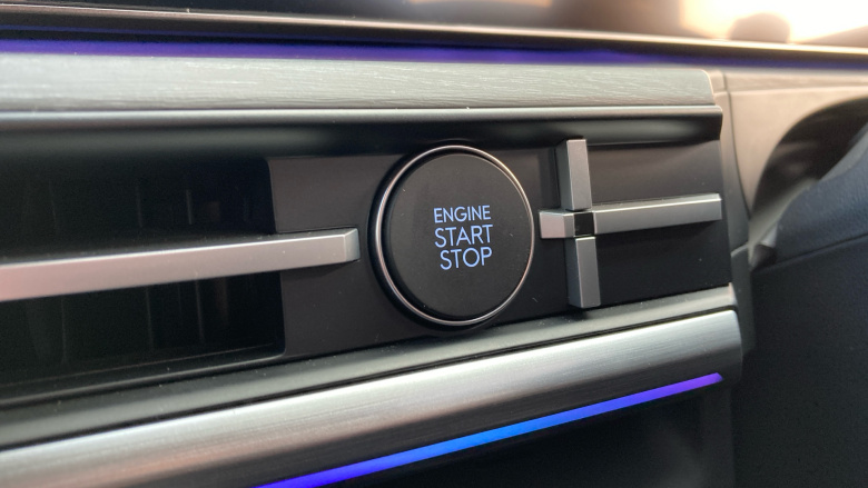 Hyundai SANTA FE 1.6 TGDi Plug-in Hybrid Ultimate 5dr 4WD Auto Estate